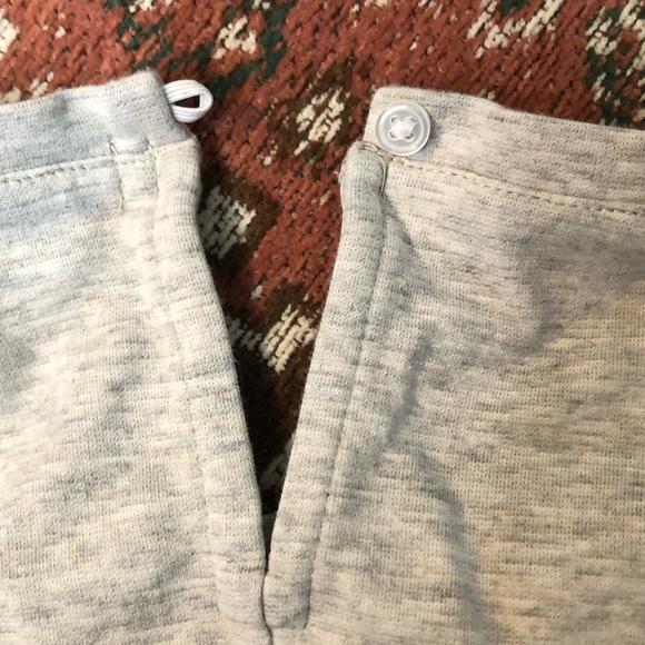 J. Crew Grey and White Peplum Ruffle Hem Tank Top - Picture 8 of 9